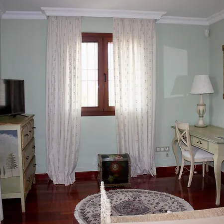Vitium Deluxe Villa *